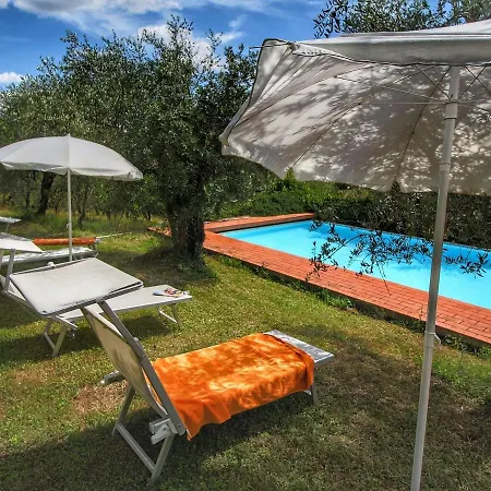 Cosy Farmhouse With Swimming Pool And Air Conditioning Holiday home *