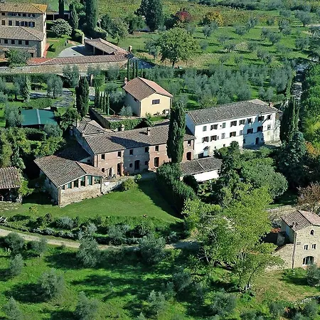 Cosy Farmhouse With Swimming Pool And Air Conditioning